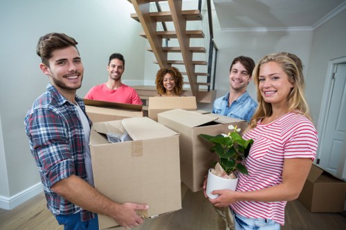 Wardrobe and storage boxes suitable for West London moves