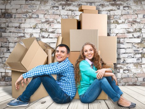 Removal truck hire for an apartment move near Holland Park